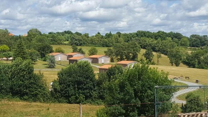 Les Chalets D Hermine Montredon-Labessonnié Exterior photo